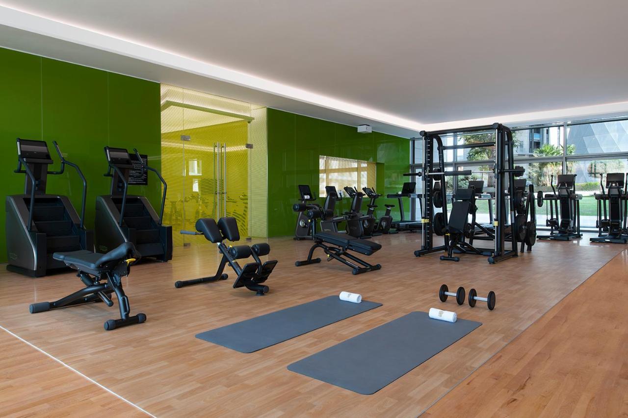 Banyan Tree Doha At La Cigale Mushaireb Ngoại thất bức ảnh The gym at the hotel