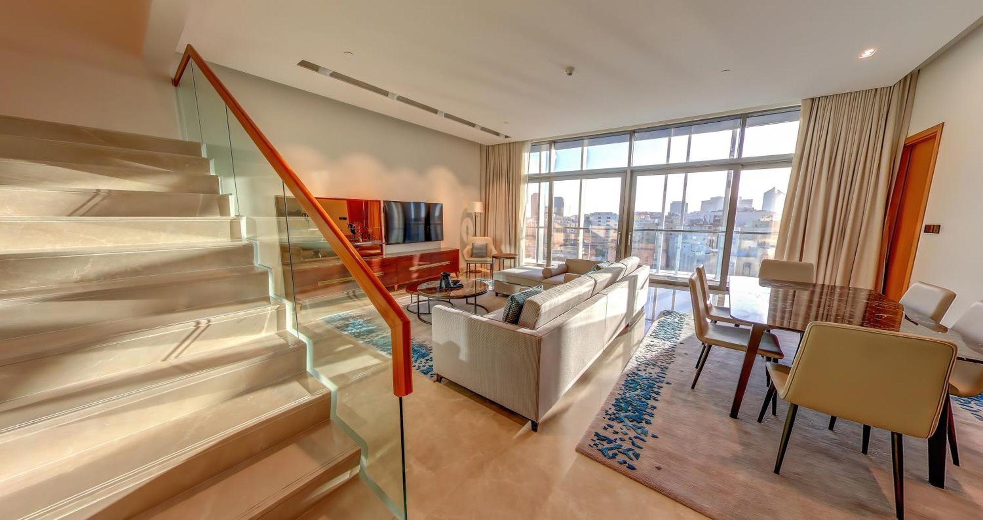 Banyan Tree Doha At La Cigale Mushaireb Ngoại thất bức ảnh A living room in a typical apartment