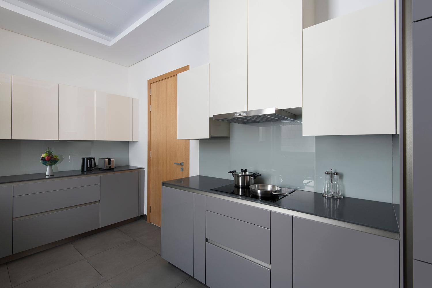 Banyan Tree Doha At La Cigale Mushaireb Phòng bức ảnh A modern kitchen